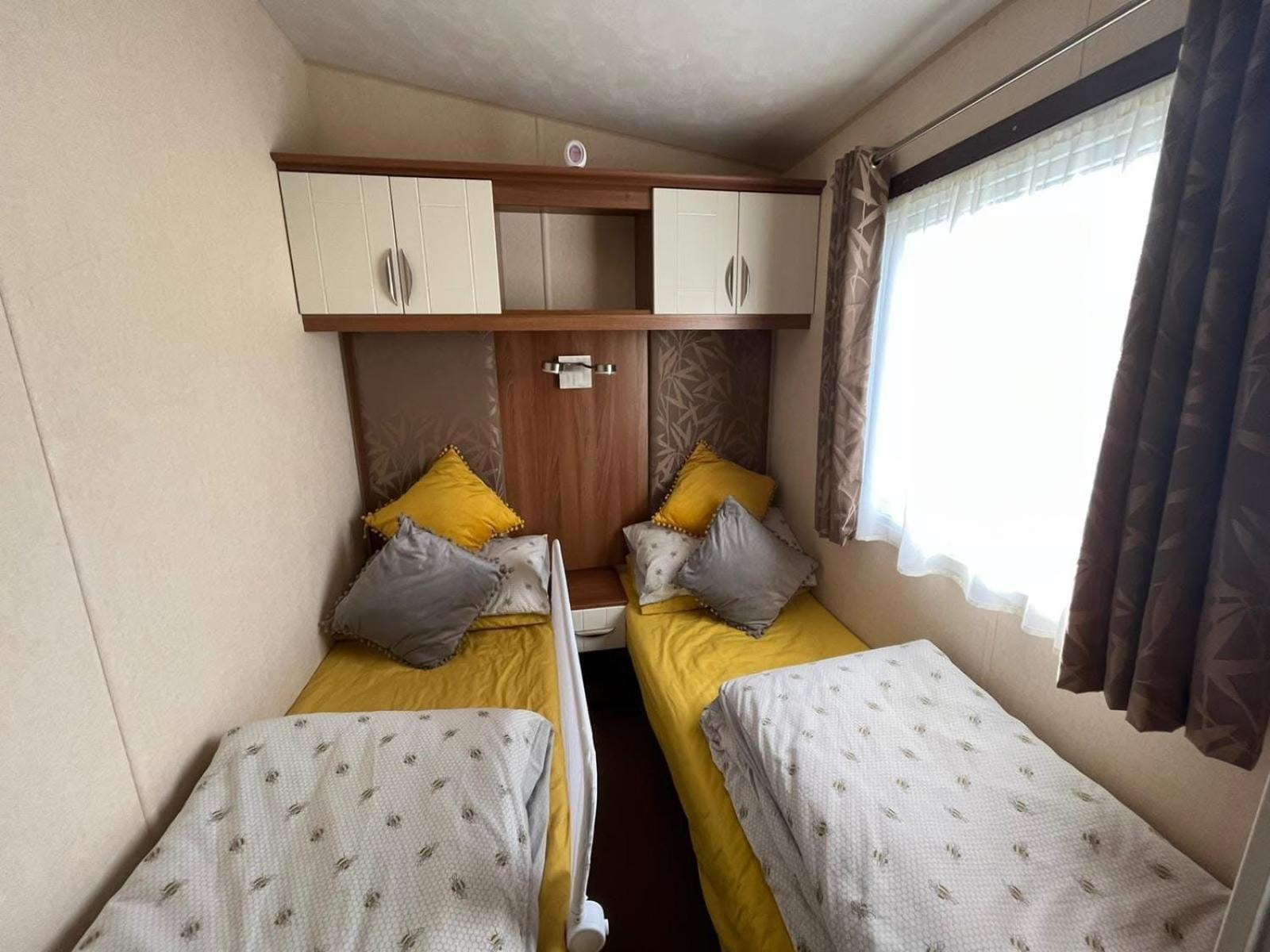 Butterfly Lane Holidays At Marine, Rhyl Camera foto